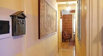 Hollywood Inn Palermo Guest house