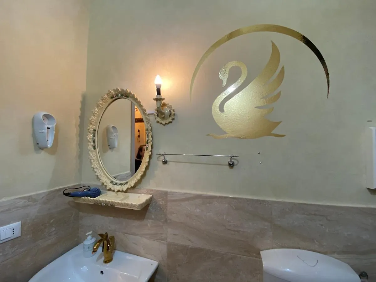 Hollywood Inn Палермо