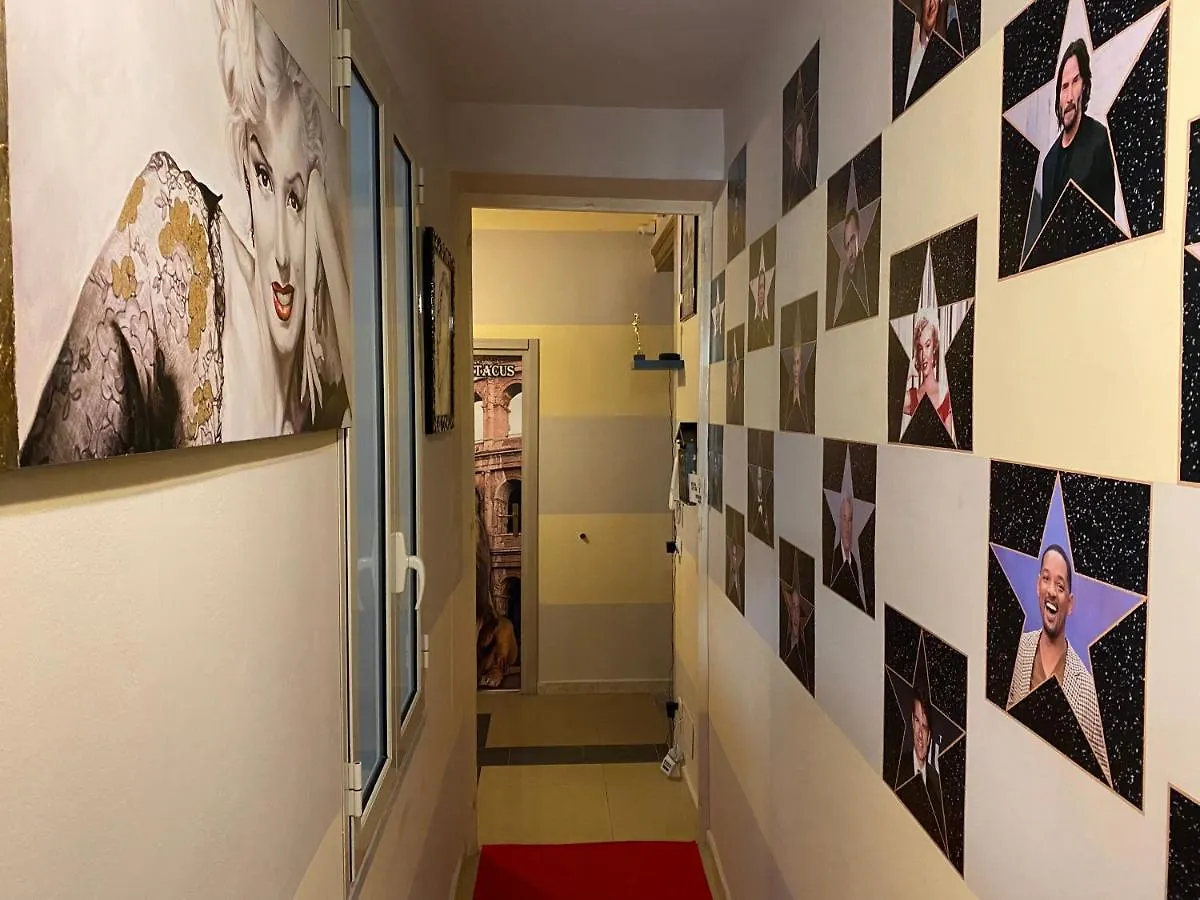 Hollywood Inn Палермо 3*,  Италия