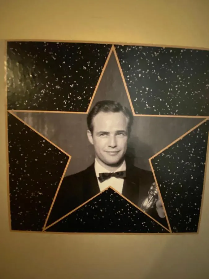 Hollywood Inn Палермо Гостевой дом