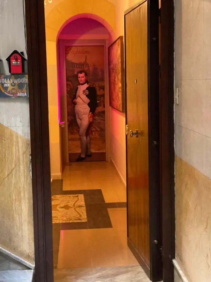 Hollywood Inn Палермо