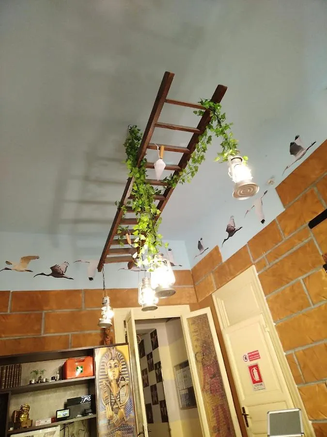 Hollywood Inn Палермо Гостевой дом