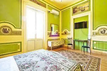Hollywood Inn Палермо Гостевой дом